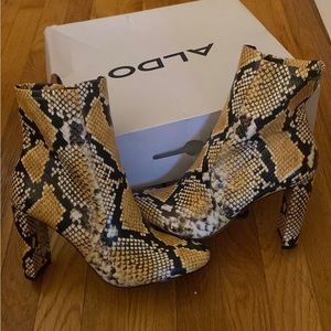 Yellow snakeskin Aldo booties